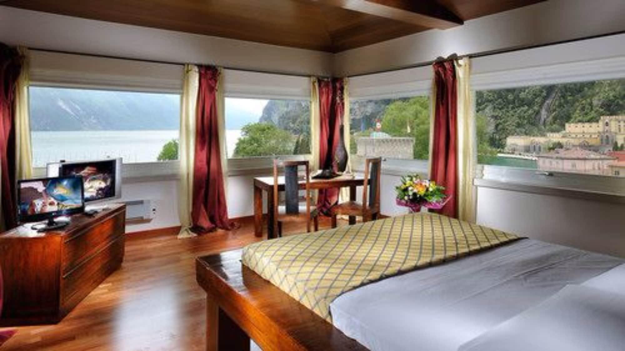 Hotel Grand